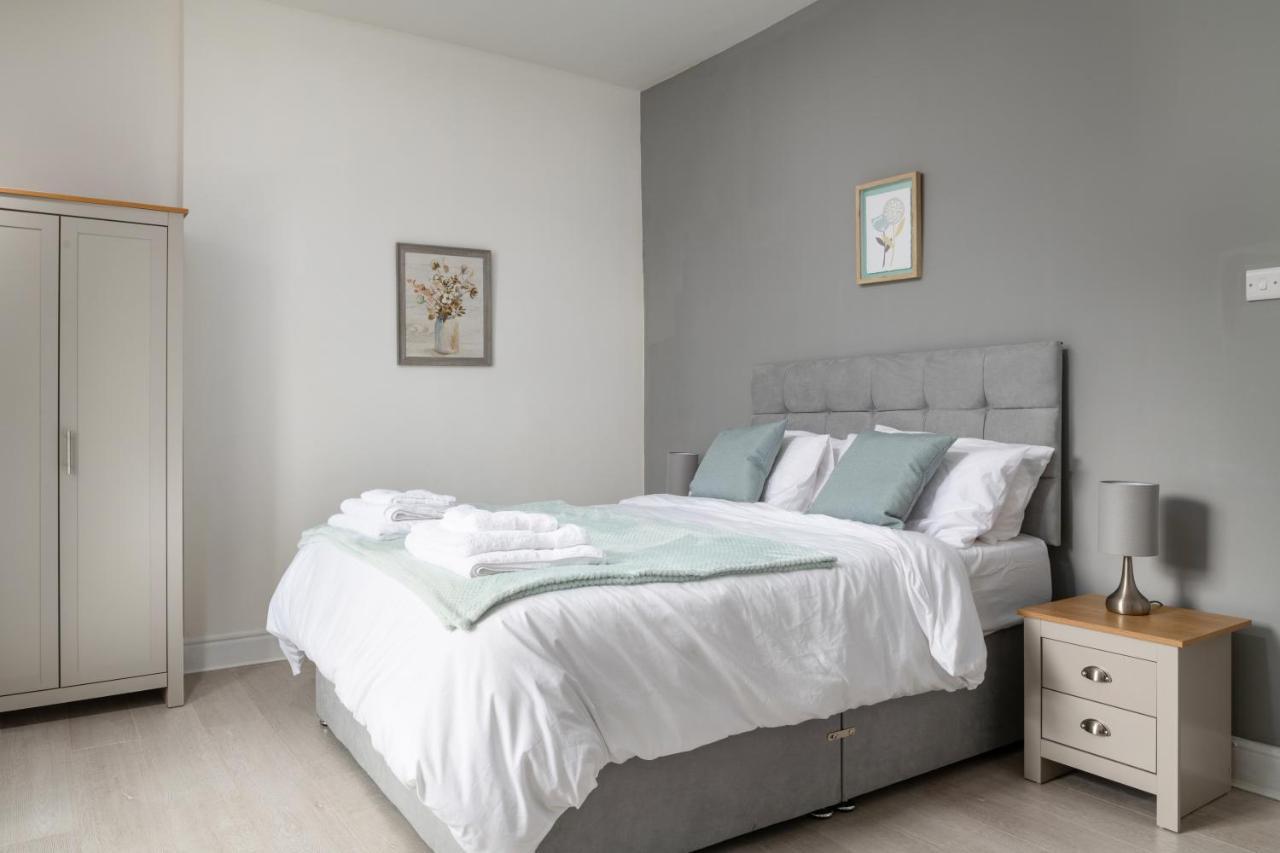 Glan Conwy House One And Two Bedroom Apartments Llanrwst Kültér fotó